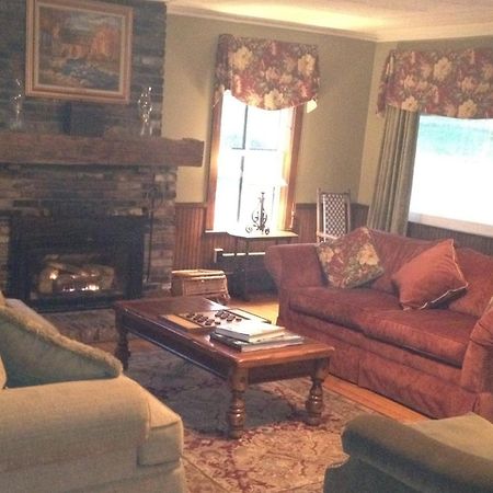 Smugglers Notch Inn Jeffersonville Exteriör bild