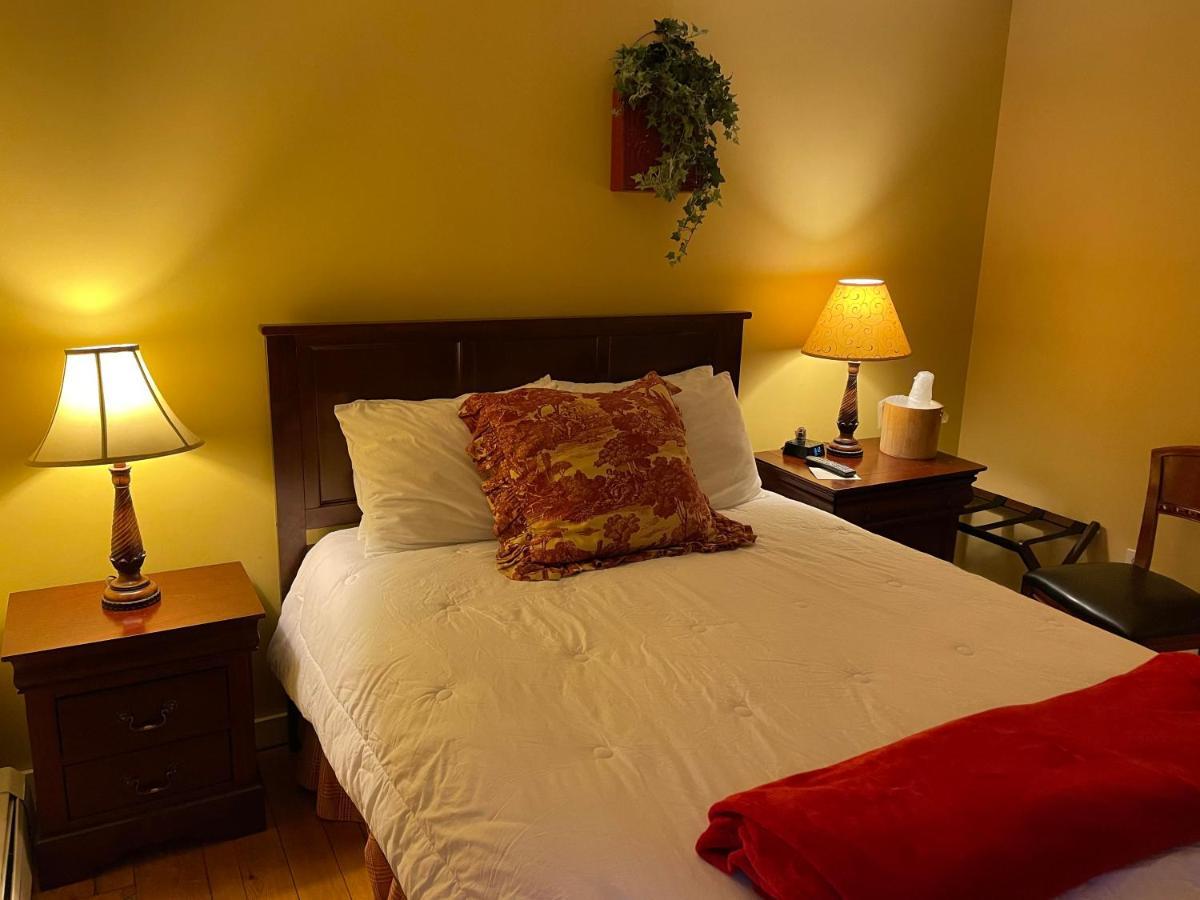 Smugglers Notch Inn Jeffersonville Exteriör bild