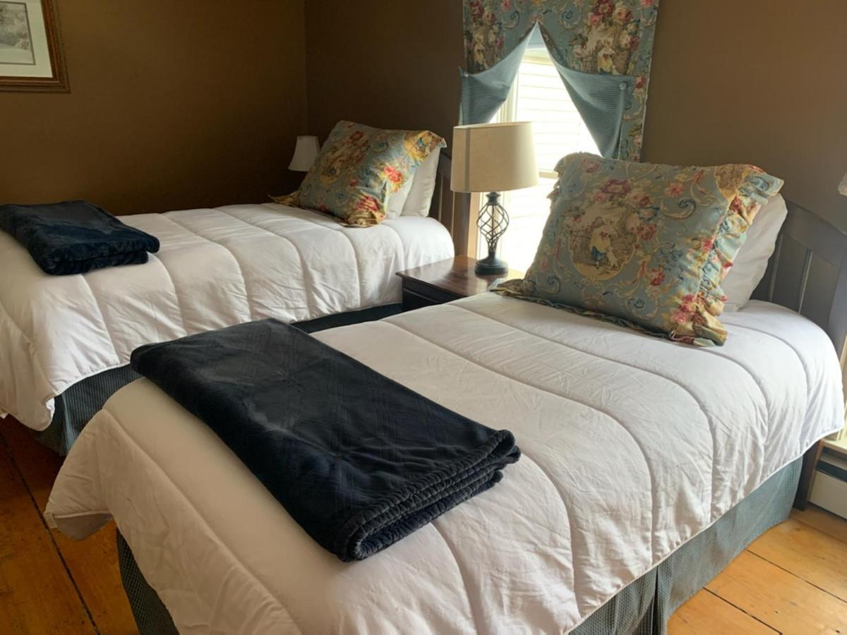 Smugglers Notch Inn Jeffersonville Exteriör bild