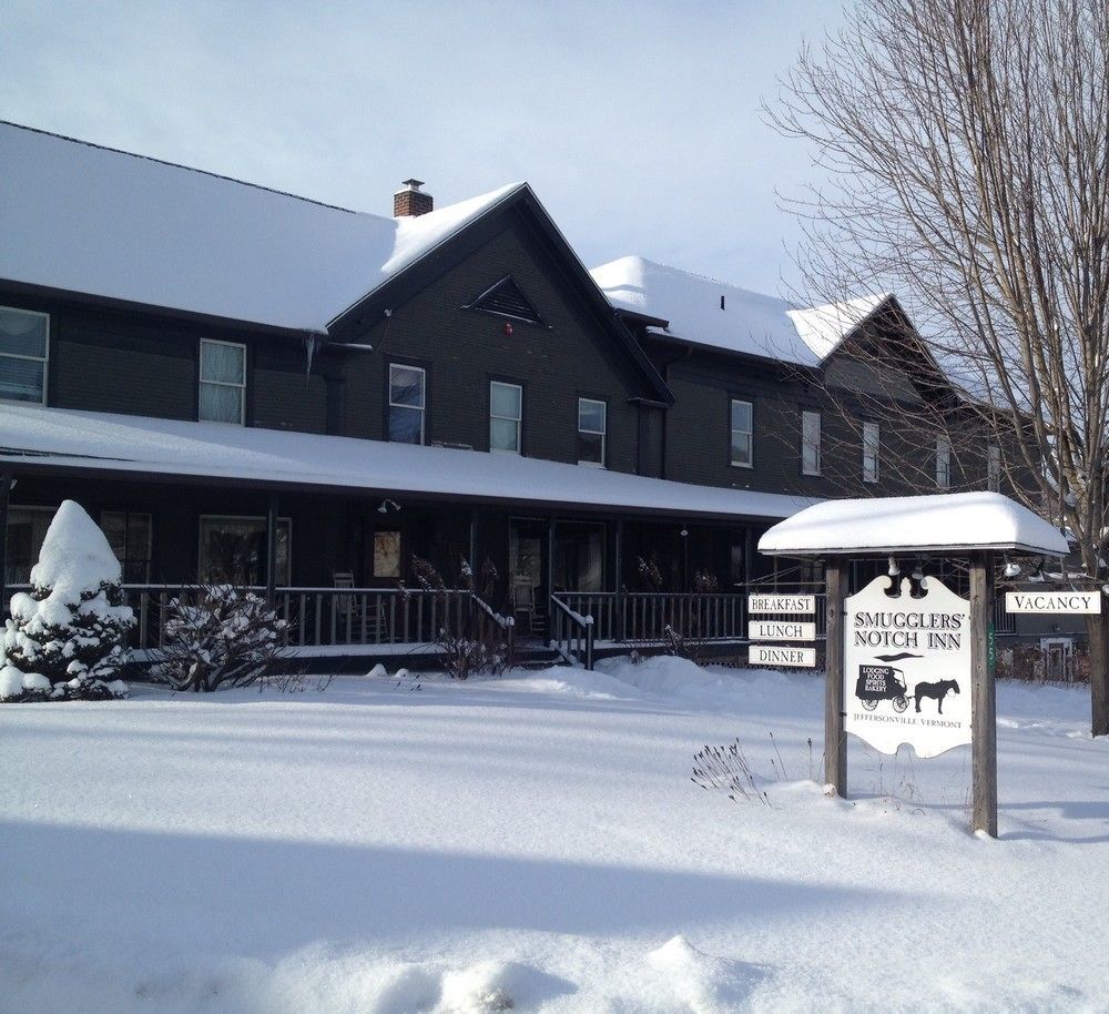 Smugglers Notch Inn Jeffersonville Exteriör bild