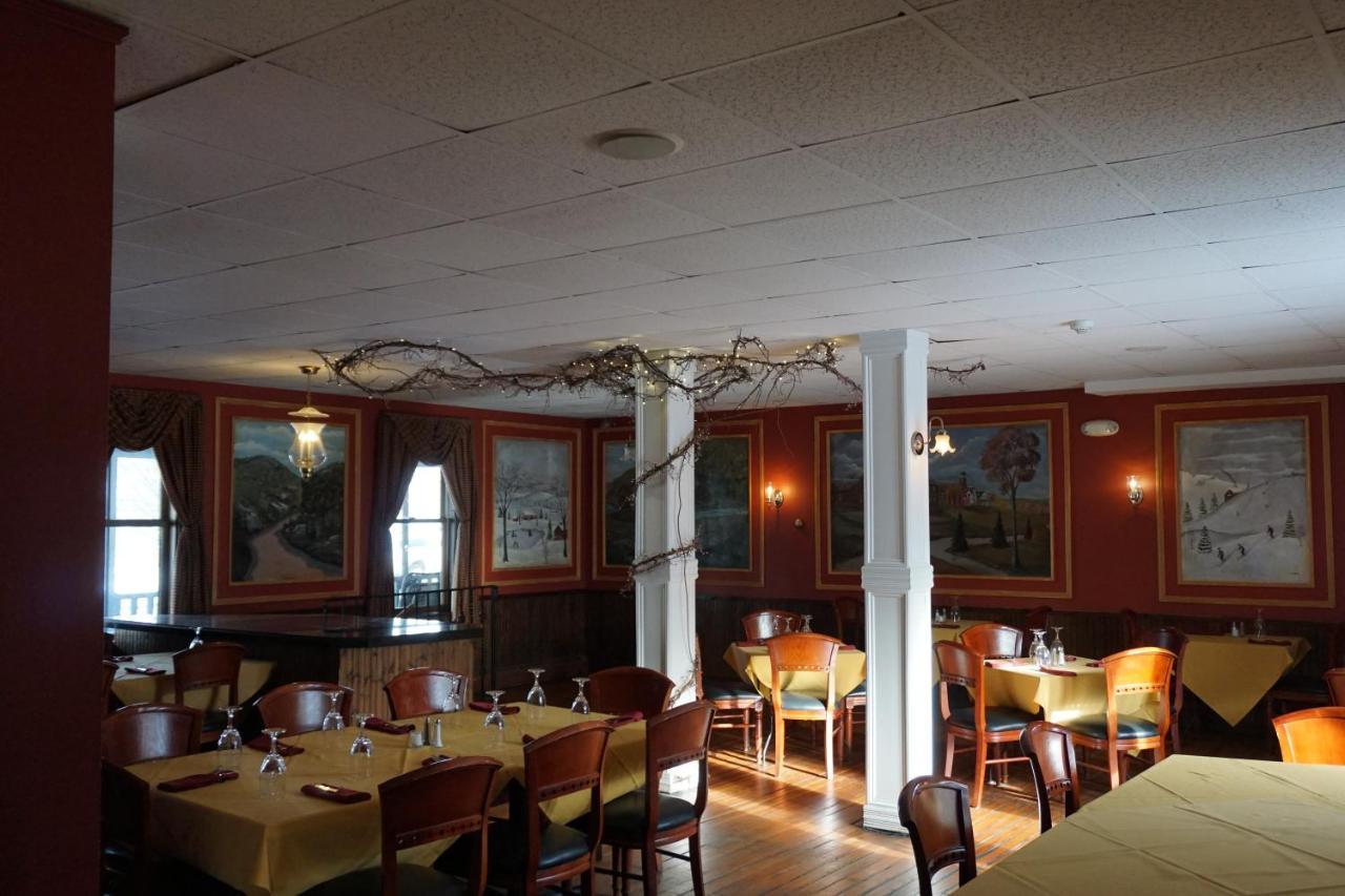 Smugglers Notch Inn Jeffersonville Exteriör bild