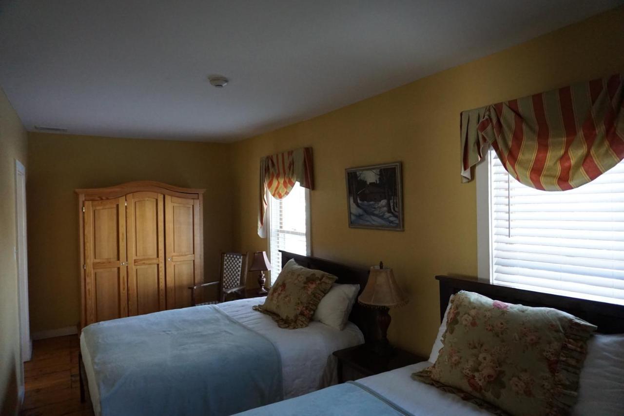 Smugglers Notch Inn Jeffersonville Exteriör bild